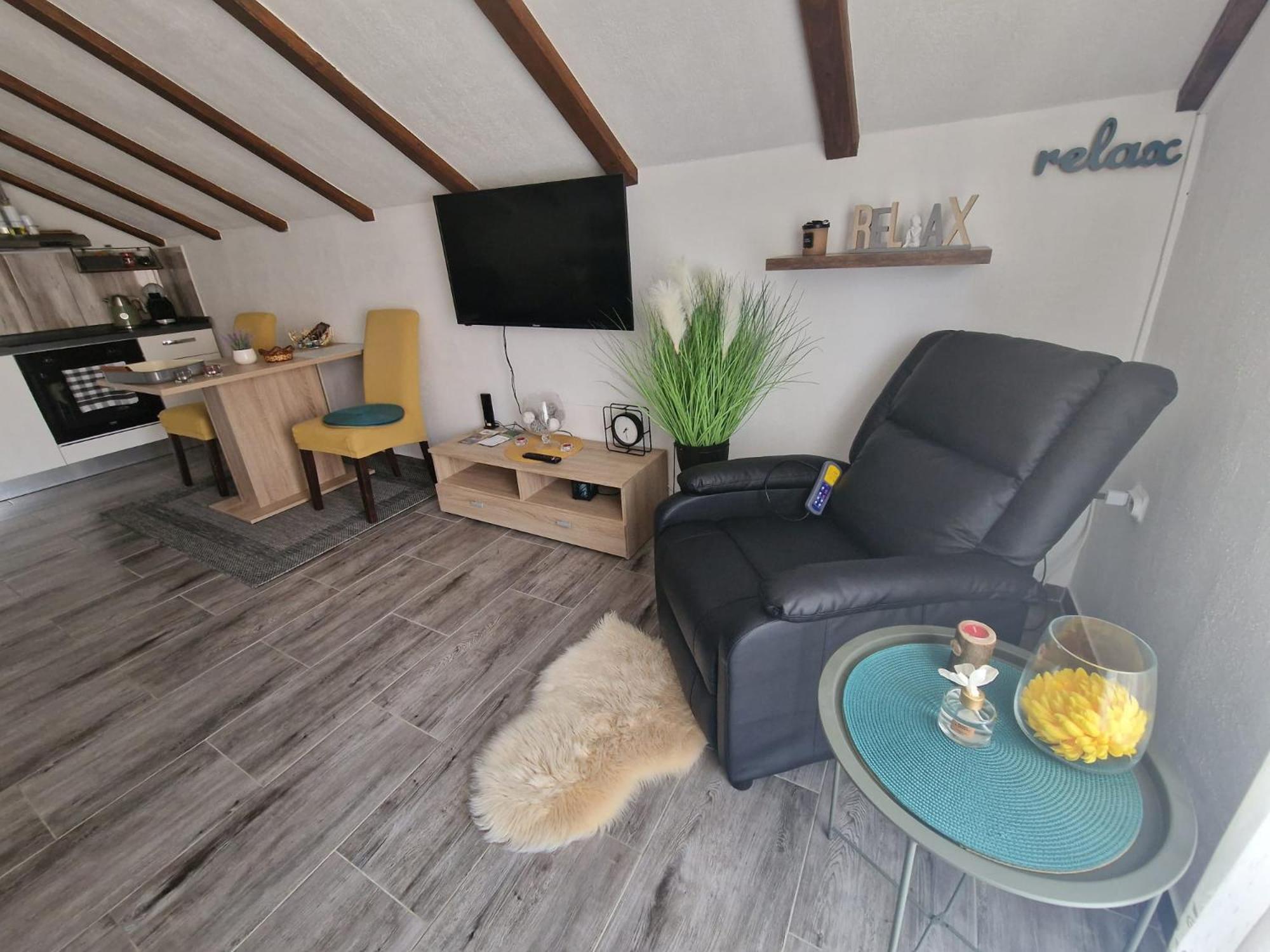 Ana Apartment Gracac  ภายนอก รูปภาพ